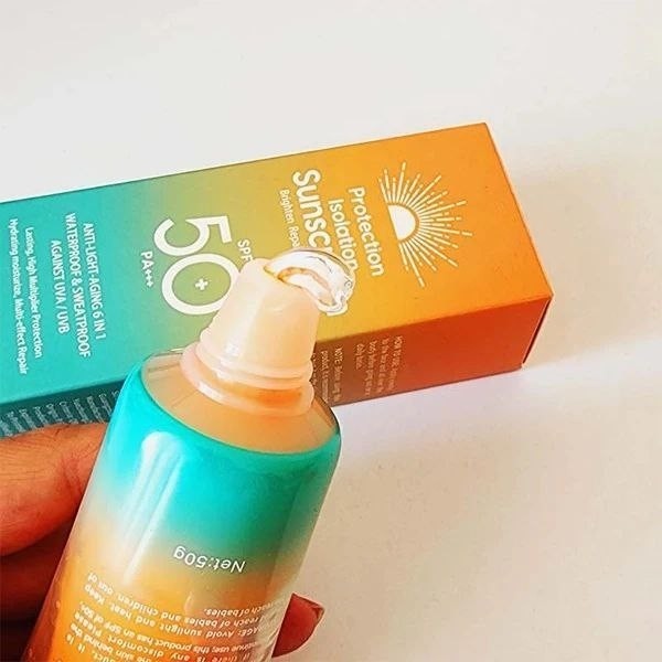 کرم ضدآفتاب بی رنگ 6 در 1 سادور SADOER spf50 ضدآفتاب سبک