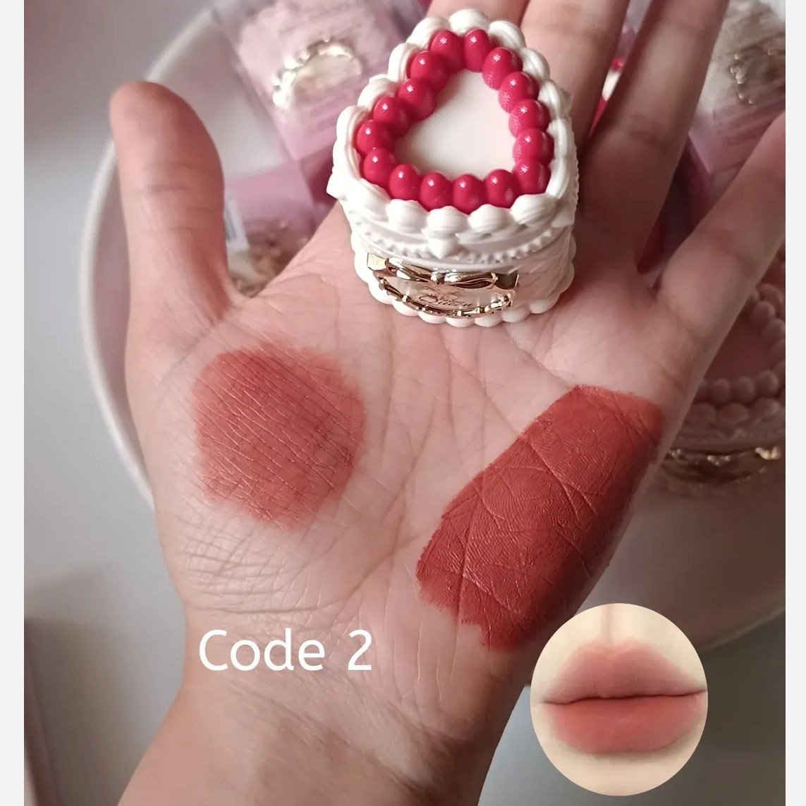 رژلب پینترستی دوپ فلاورنوز رژلب مات براش دار رژ لب خمیری