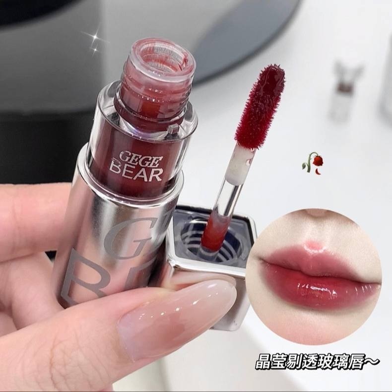 رژلب خیس نقره ای برند Gege Bear