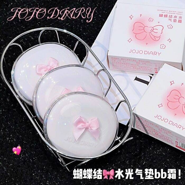 کوشن پاپیونی پینترستی JOJODIARY کاور متوسط کرمپودر سبک و آبرسان