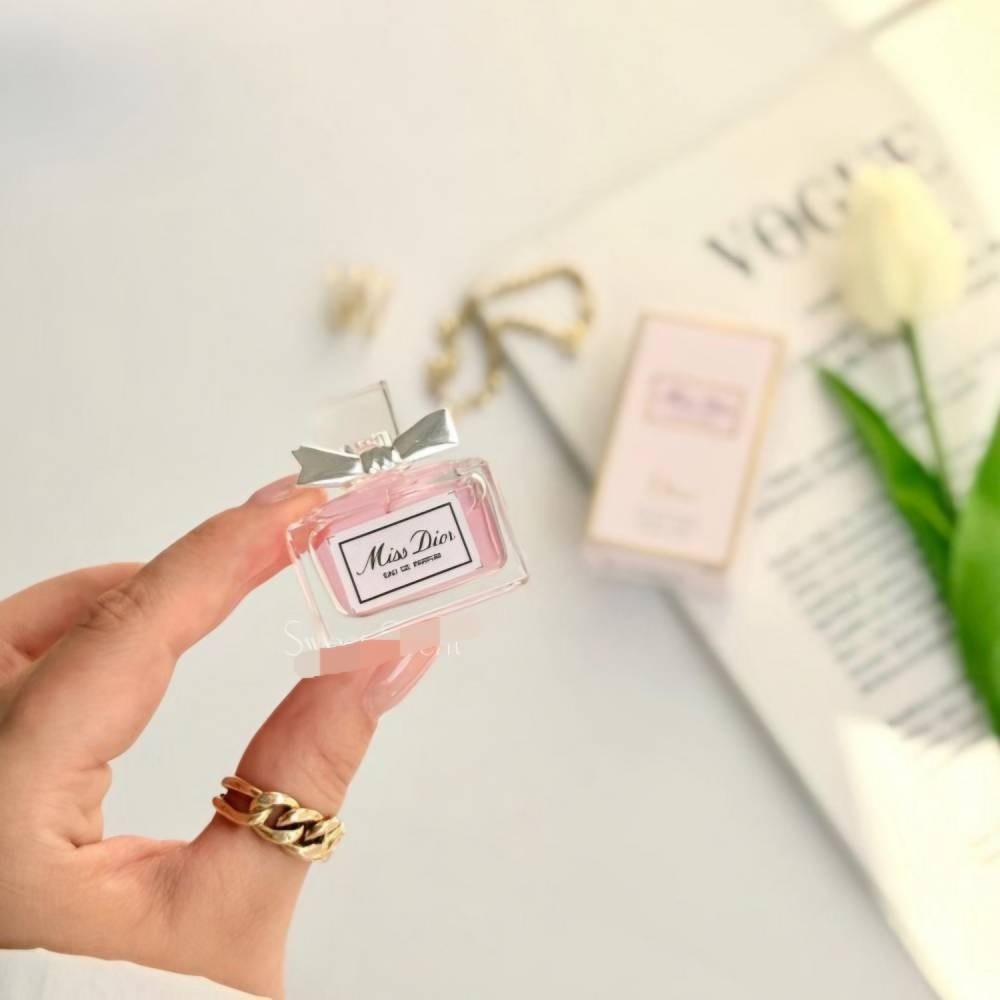 عطر بند انگشتی عطر مینی ادکلن مینیاتوری