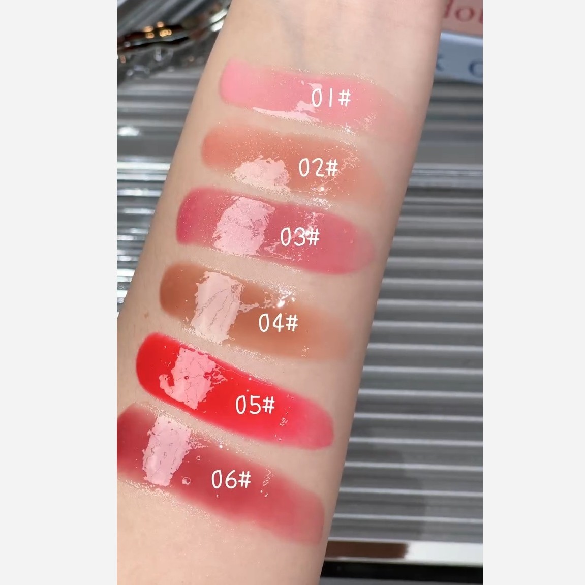 لیپ گلاس آویزدار دوپ دیور Dior برند Drohoo رژلب خیس شاین دار جعبه دارد