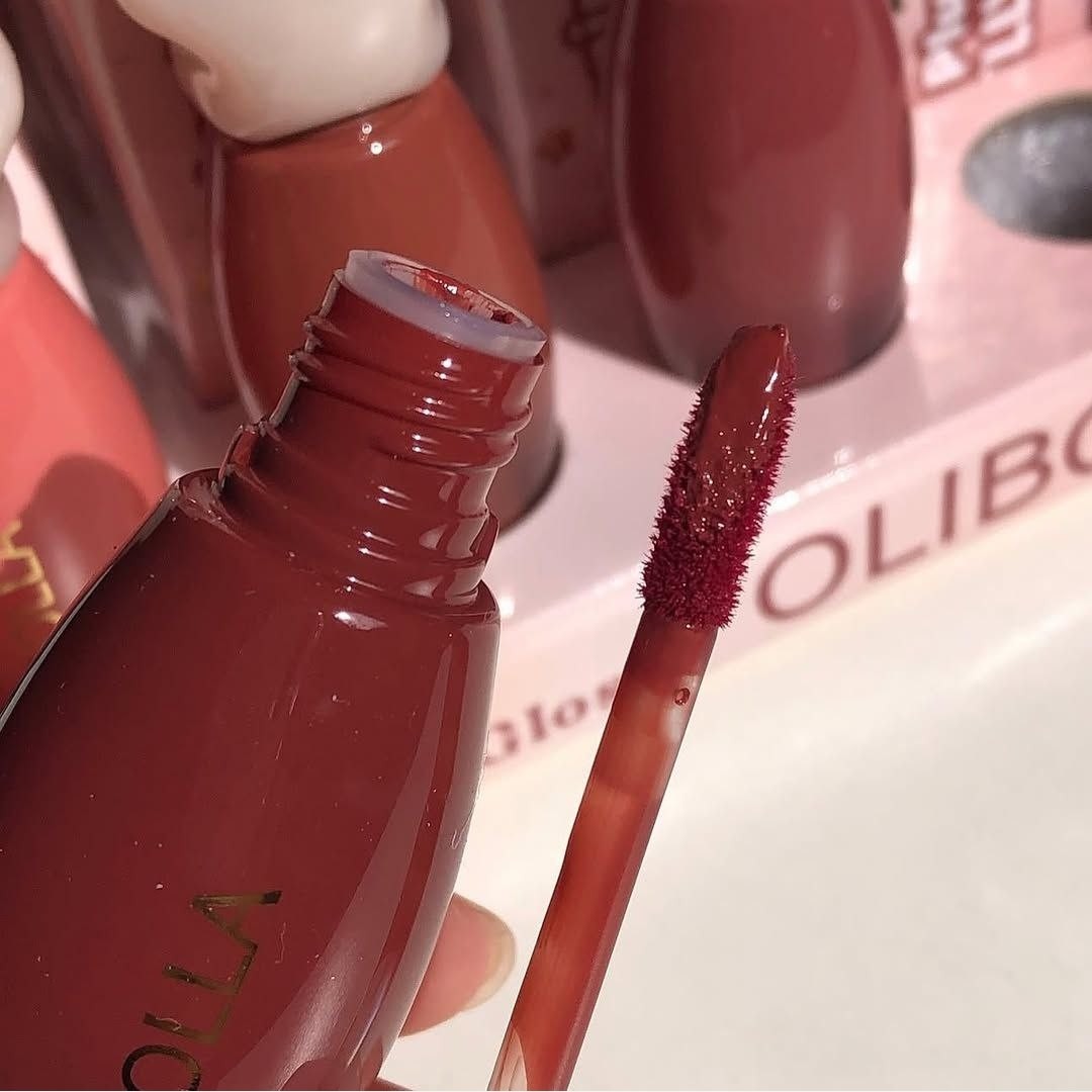 لیپ گلاس تینتی ستاره ای Olibolla رژلب خیس کره ای با ماندگاری بالا رژلب تینتی اولیبولا ماندگاری 24 ساعته ضد آب